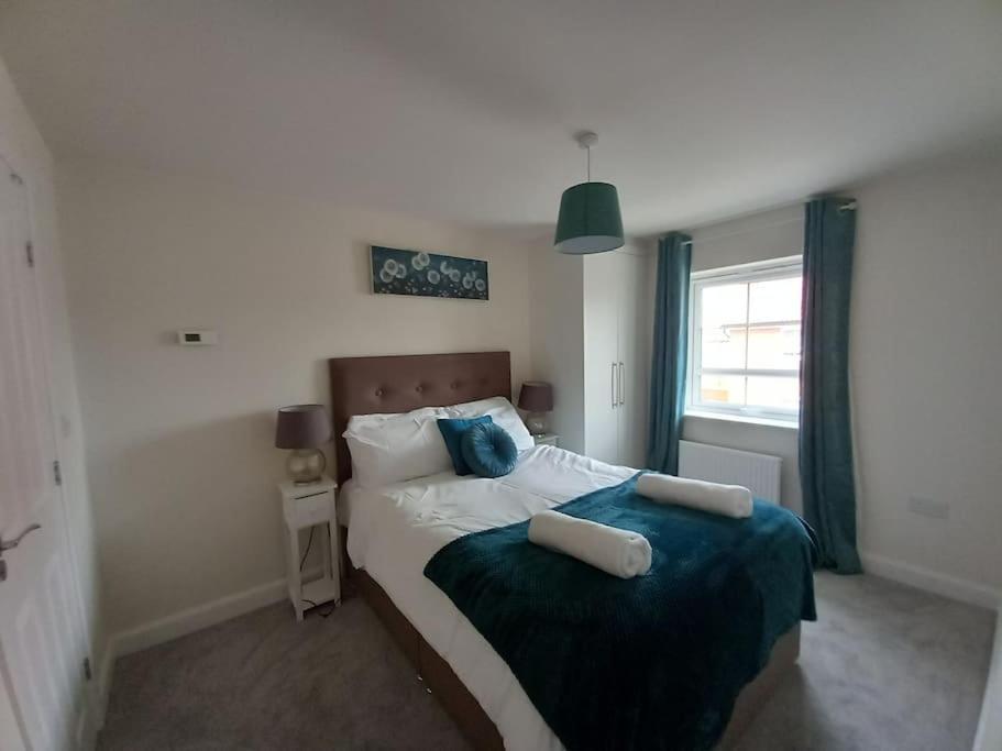 Cozy 3 Bed Sasha House In Beeston Nottingham 빌라 외부 사진
