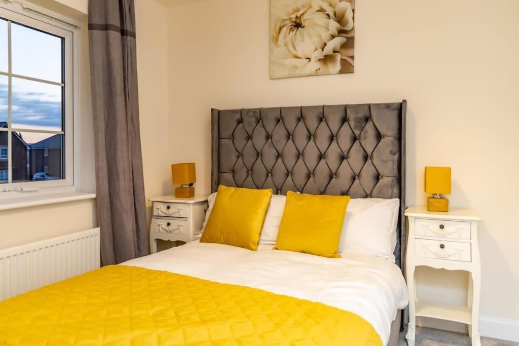 Cozy 3 Bed Sasha House In Beeston Nottingham 빌라 외부 사진