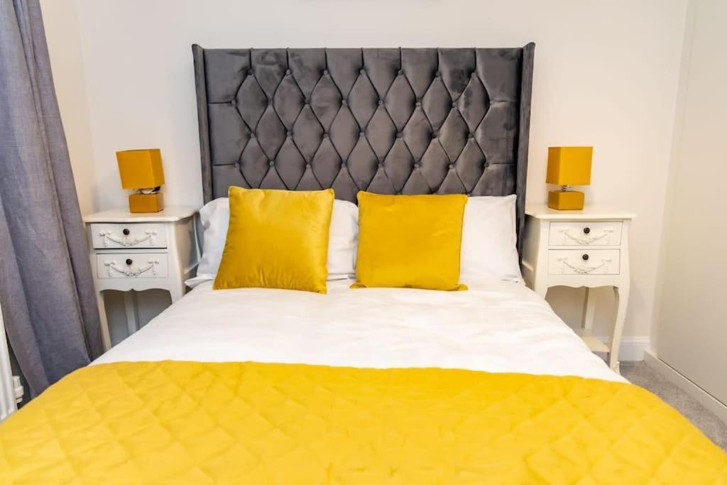Cozy 3 Bed Sasha House In Beeston Nottingham 빌라 외부 사진