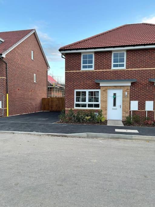 Cozy 3 Bed Sasha House In Beeston Nottingham 빌라 외부 사진